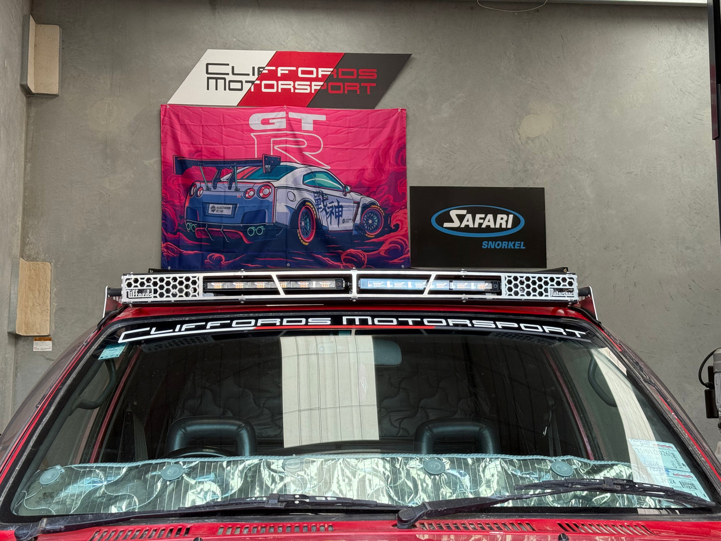 MOD-UR-LIGHT™ V1 SLIM LIGHT-BAR | Modular & Customisable Light Bar