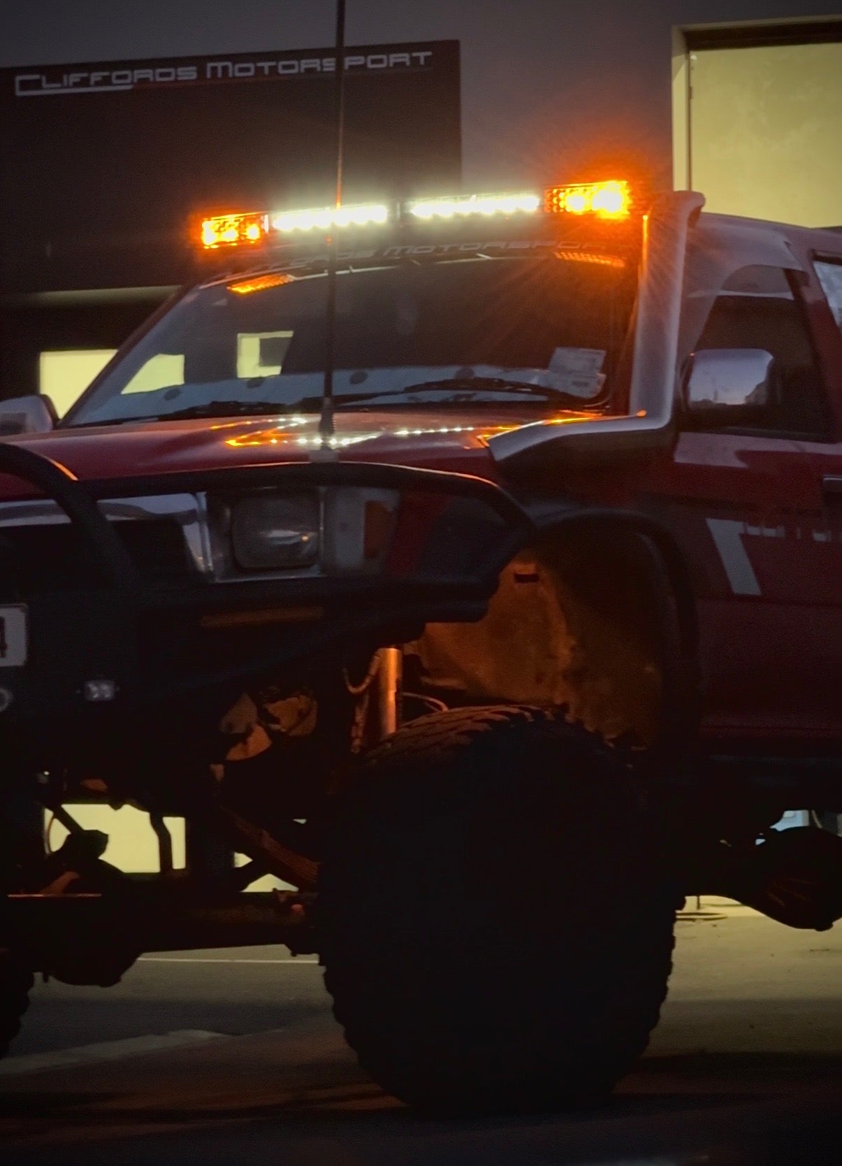 MOD-UR-LIGHT™ V1 SLIM LIGHT-BAR | Modular & Customisable Light Bar