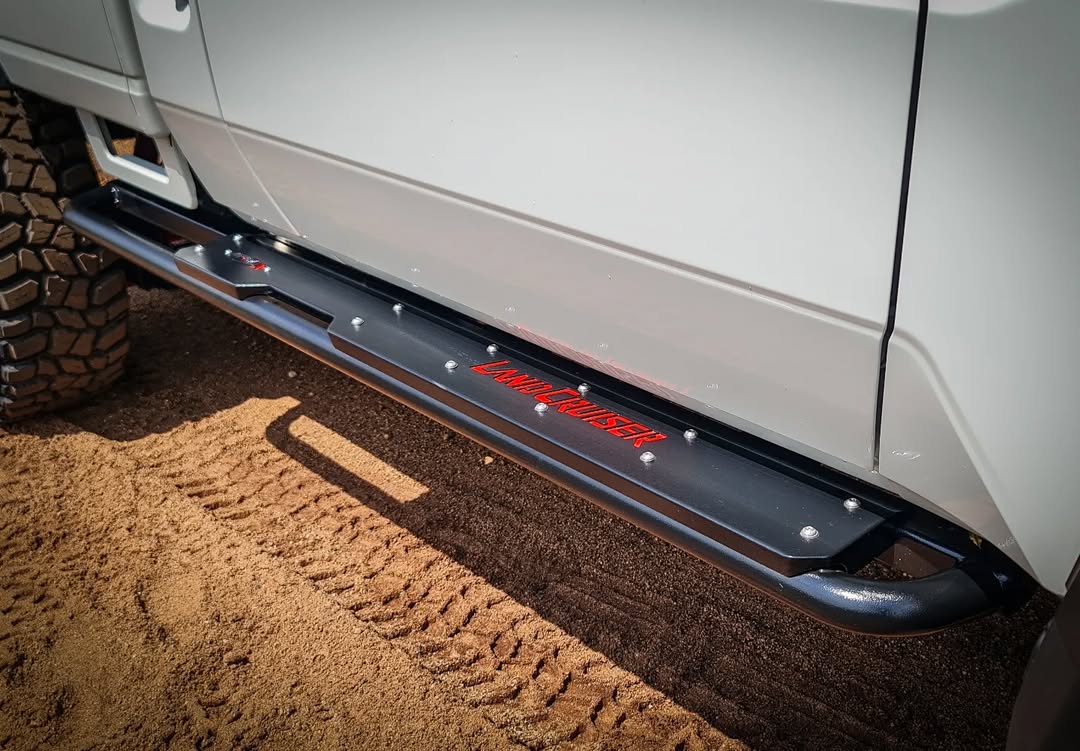 ONCA Rock Sliders - 79 Series Land Cruiser DC - image 2