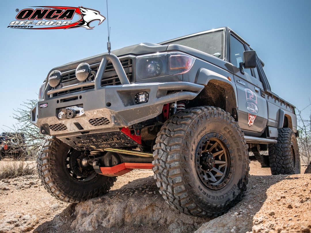ONCA Extreme Bull Bar for 76, 78, 79 Series - image 10