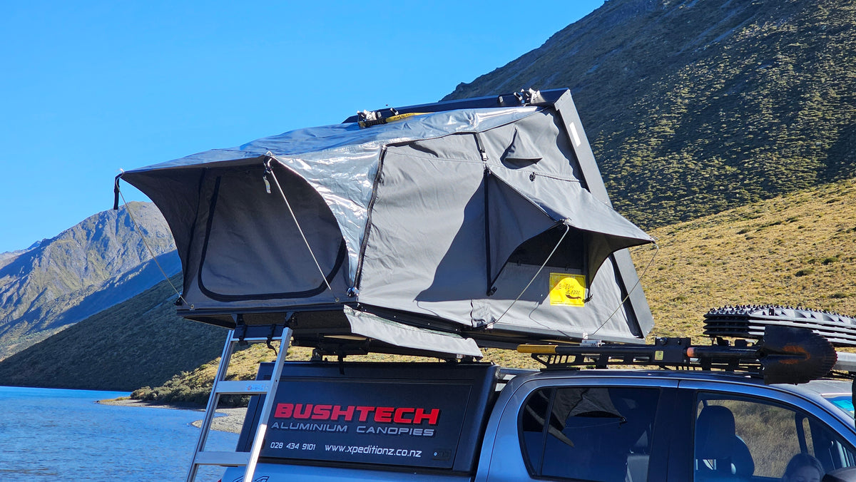 EEZI-AWN SABRE Lite Hard Shell Roof Tent - image 3