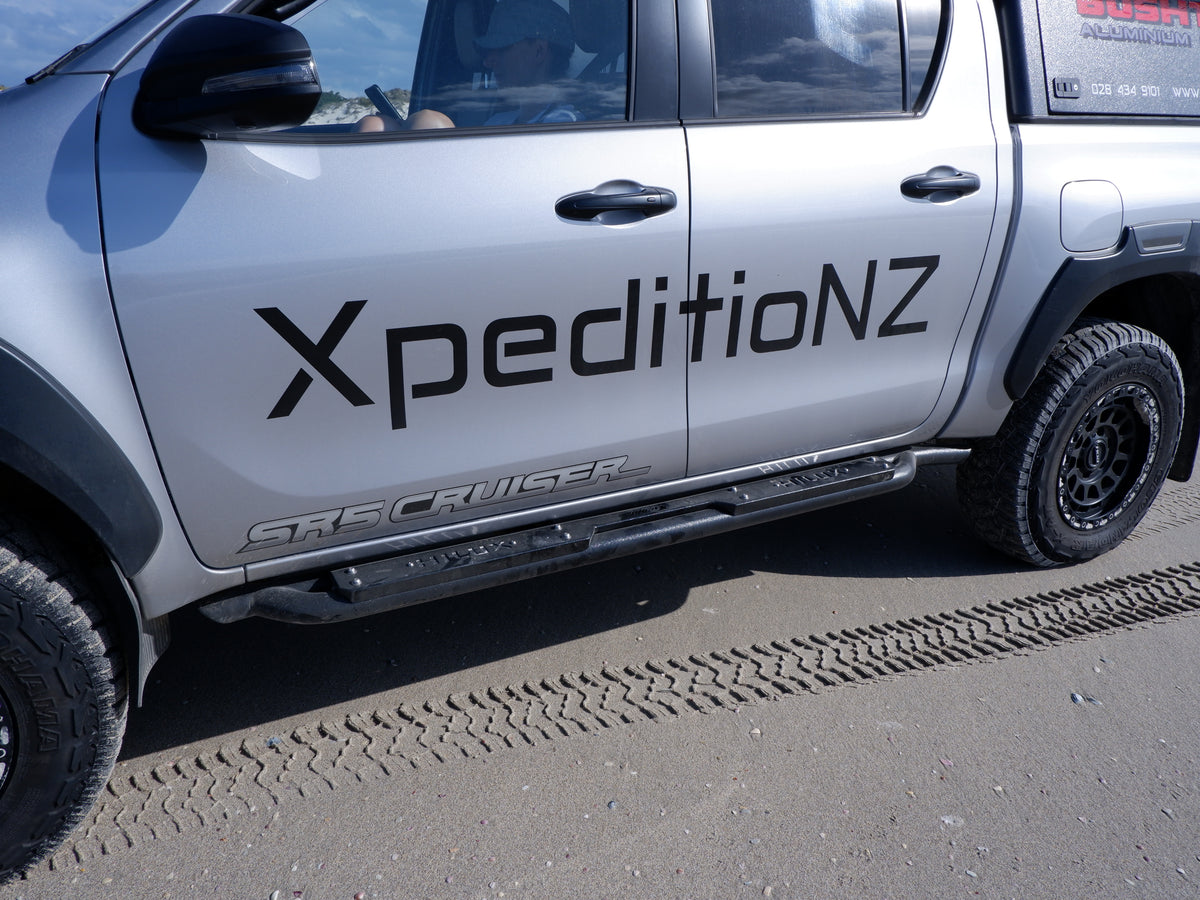 ONCA Rock Sliders - Hilux - image 6