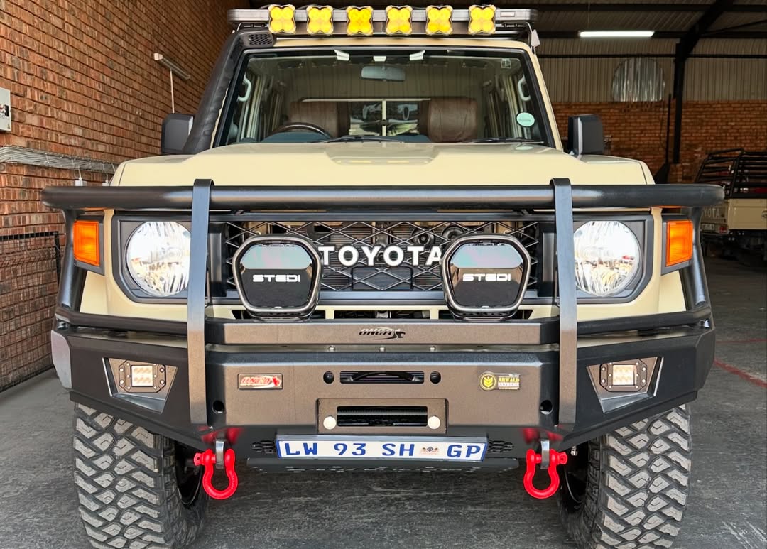 2024+ ONCA RFX LD Type Bull Bar for 76, 78 and 79 Series - image 8