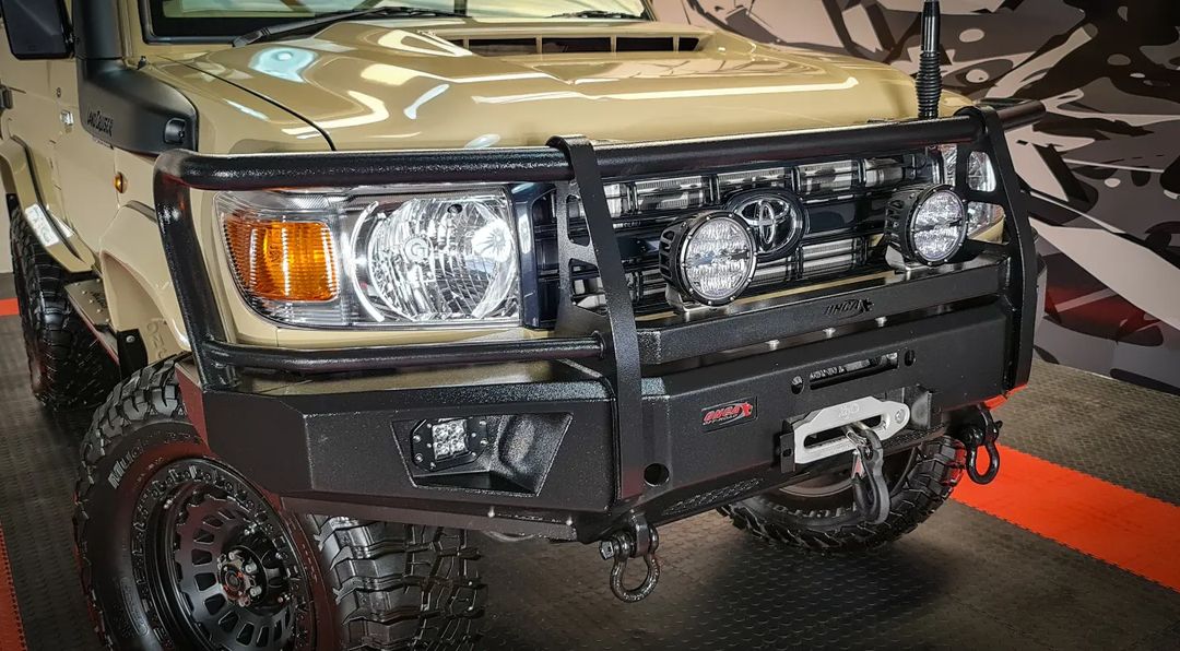 ONCA RFX LD Type Bull Bar for 76, 78 and 79 Series - image 9