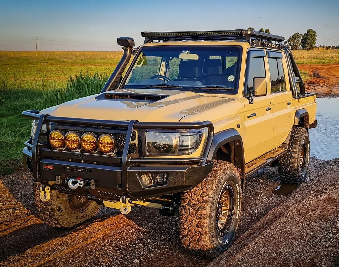 ONCA RFX LD Type Bull Bar for 76, 78 and 79 Series - image 1