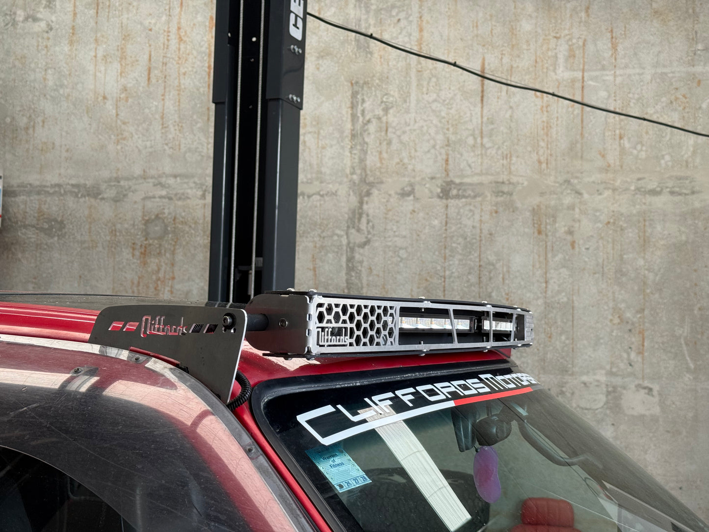 MOD-UR-LIGHT™ V1 SLIM LIGHT-BAR | Modular & Customisable Light Bar