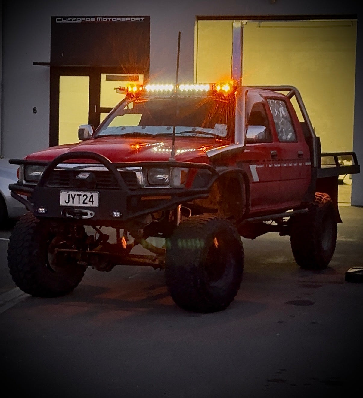 MOD-UR-LIGHT™ V1 SLIM LIGHT-BAR | Modular & Customisable Light Bar